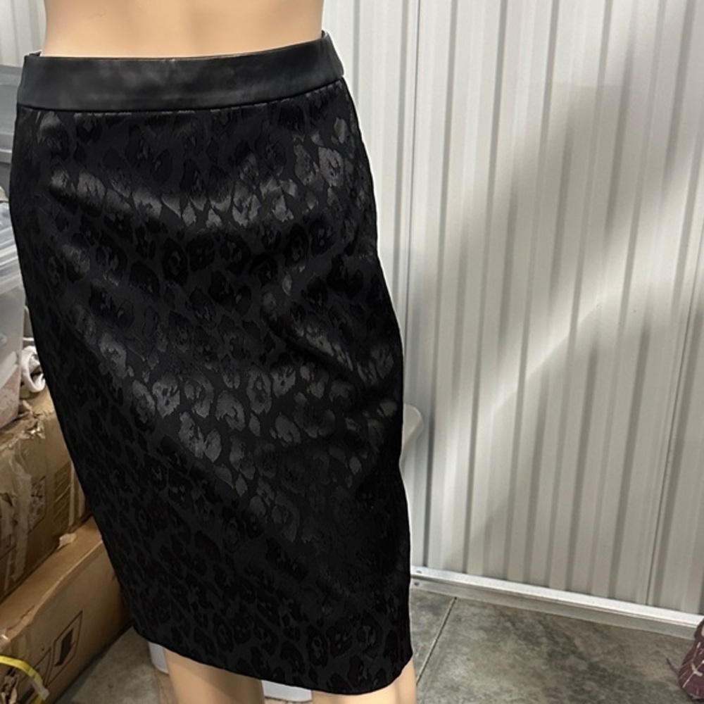 Stylish Black satin Leopard Print Midi Skirt